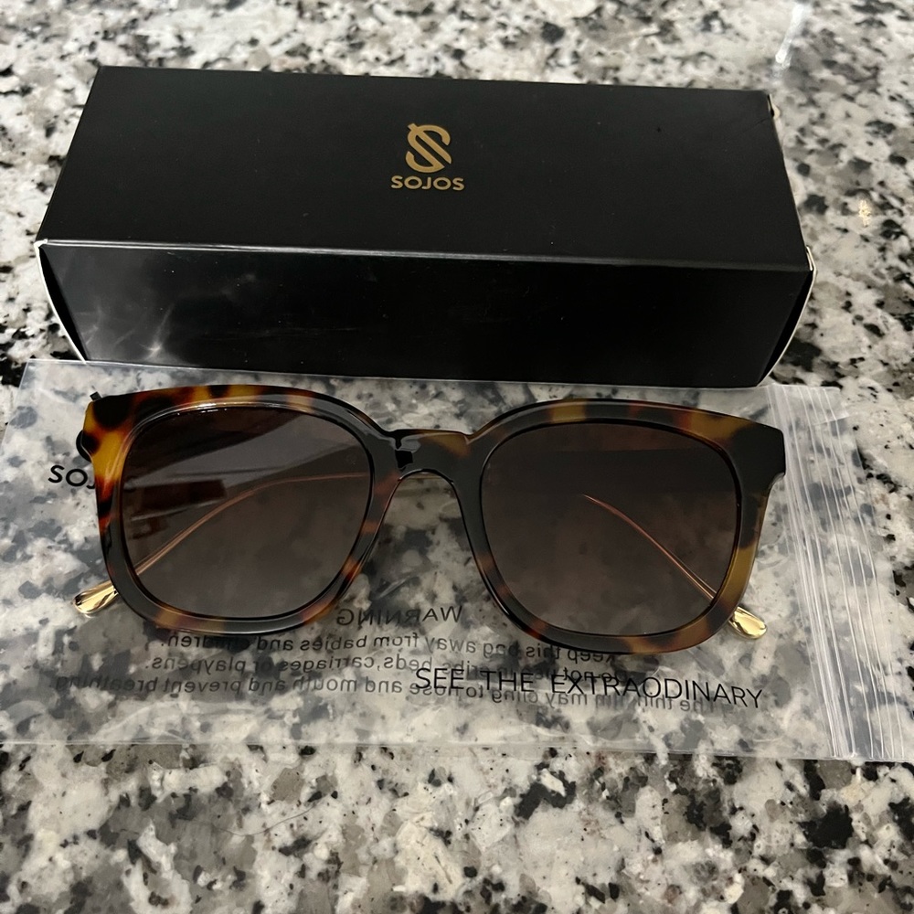 Woman’s sunglasses